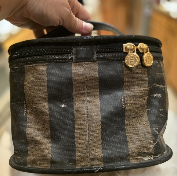 Fendi oval bag Aithentic - Picture 4 of 10